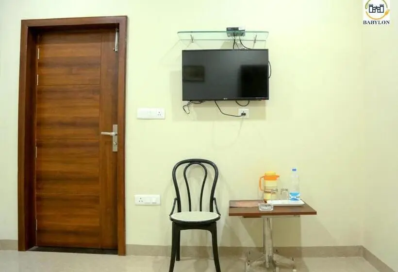 デラックスルーム, Babylon Regency, Opp Krishna Janmasthan Temple