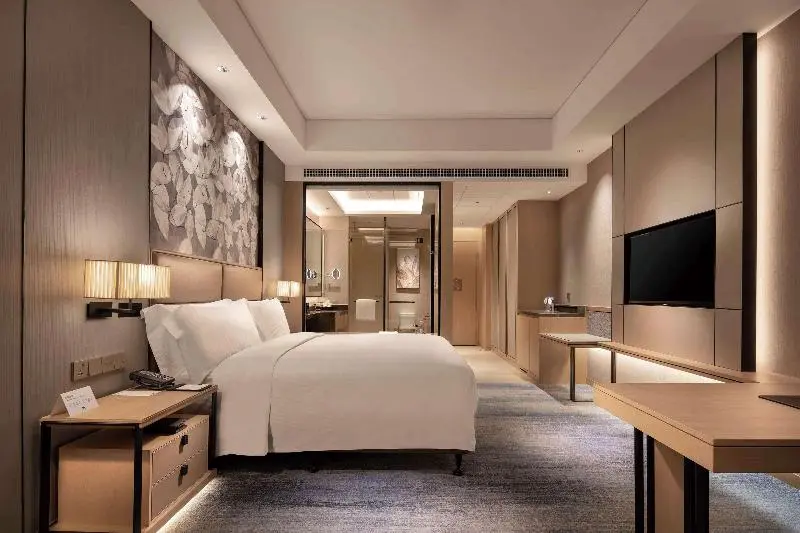 キングサイズベッドのスタンダードルーム, Doubletree By Hilton Yangzhou