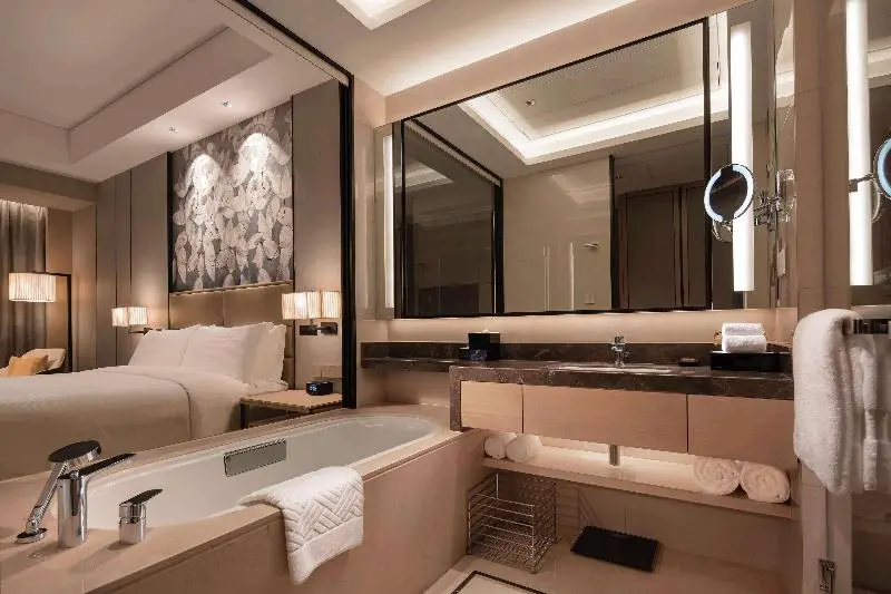 キングサイズベッドのスタンダードルーム, Doubletree By Hilton Yangzhou