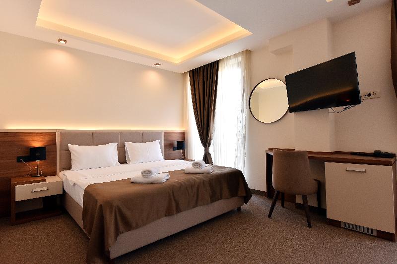 Standard Room, Lazaro