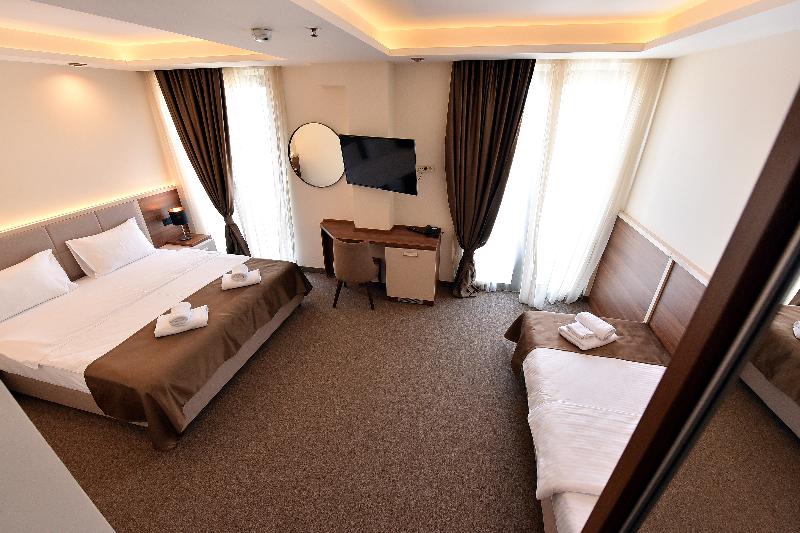 Standard Room, Lazaro