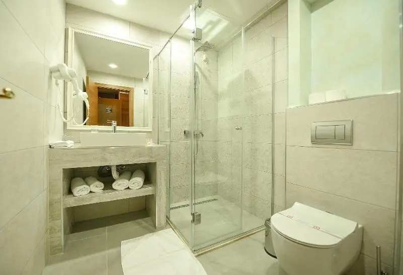 1 Bedroom Apartment, Lazaro