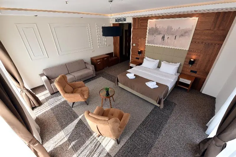 1 Bedroom Apartment, Lazaro