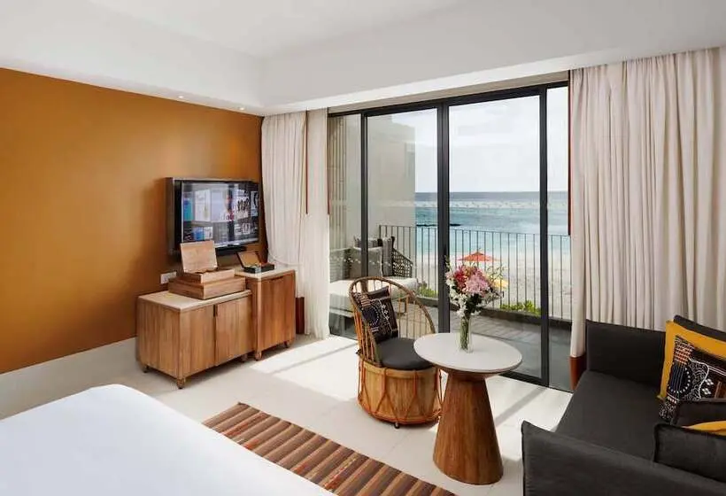 استودیوی استاندارد, Hard Rock Hotel Maldives