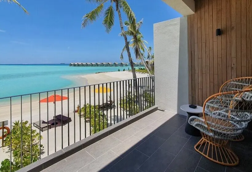 استودیوی استاندارد, Hard Rock Hotel Maldives