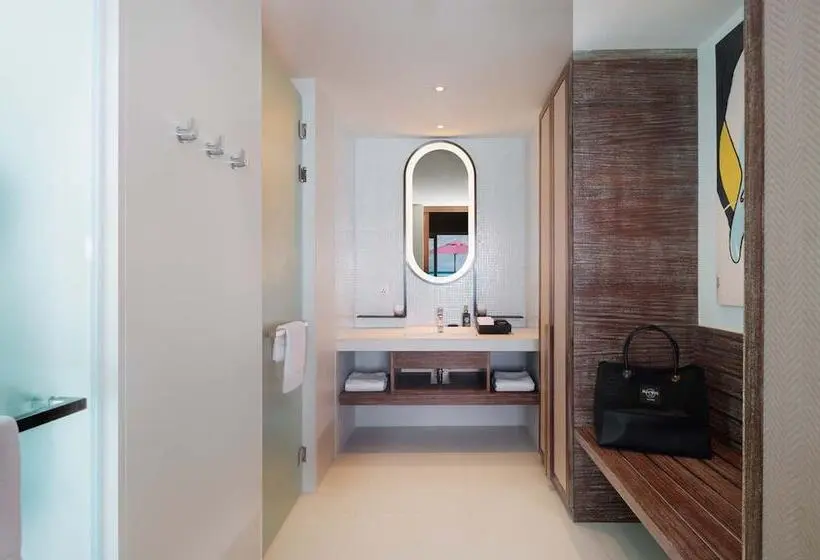 ویلای یک اتاق خوابه با استخر شنا, Hard Rock Hotel Maldives