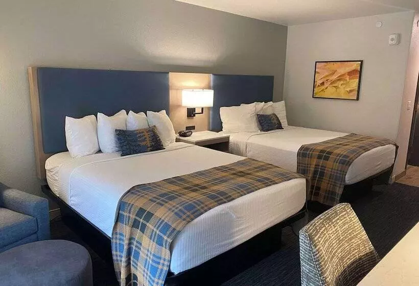 2ダブルベッドのスタンダードルーム, Best Western Lake Lucille Inn