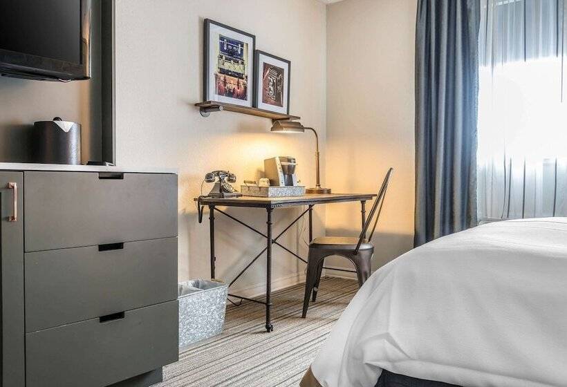 ２ダブルベッドのスタンダードルーム, Envision Hotel Saint Paul South