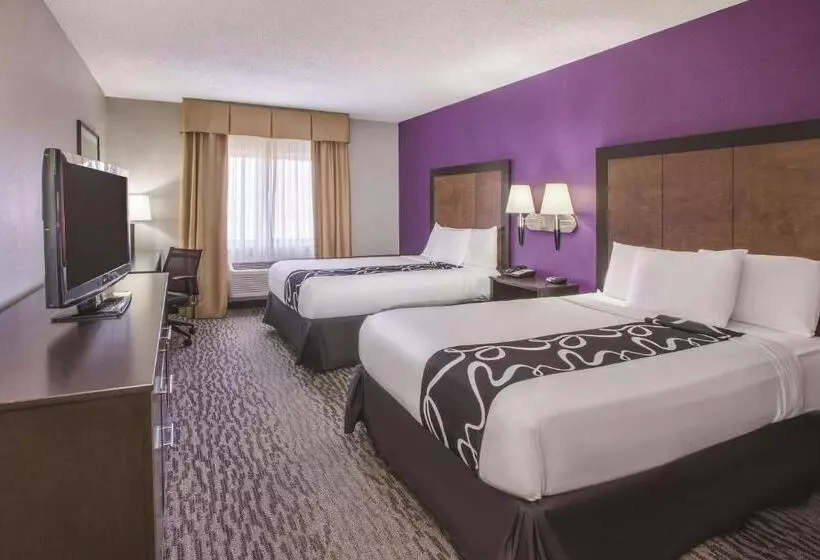 اتاق لوکس, La Quinta By Wyndham Erie