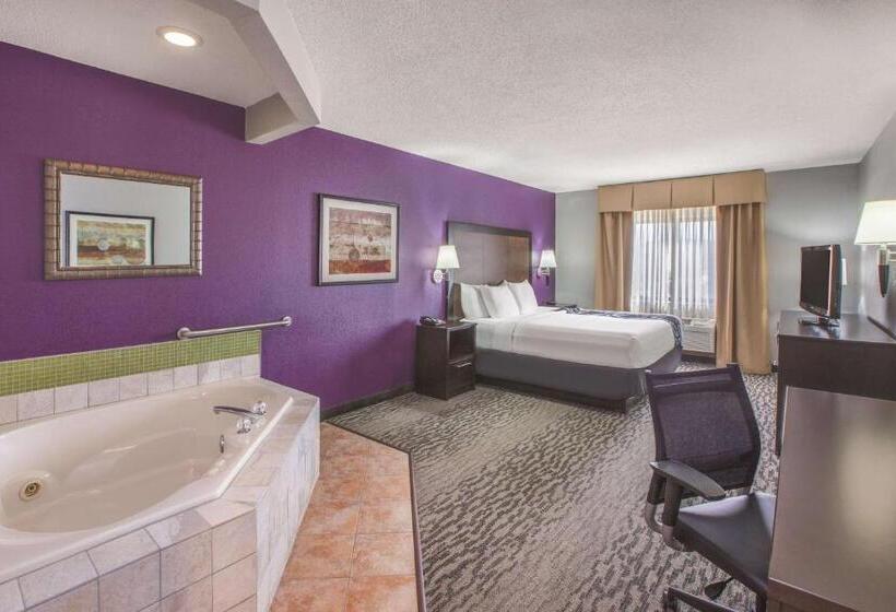 Люкс Повышенной Комфортности, La Quinta By Wyndham Erie