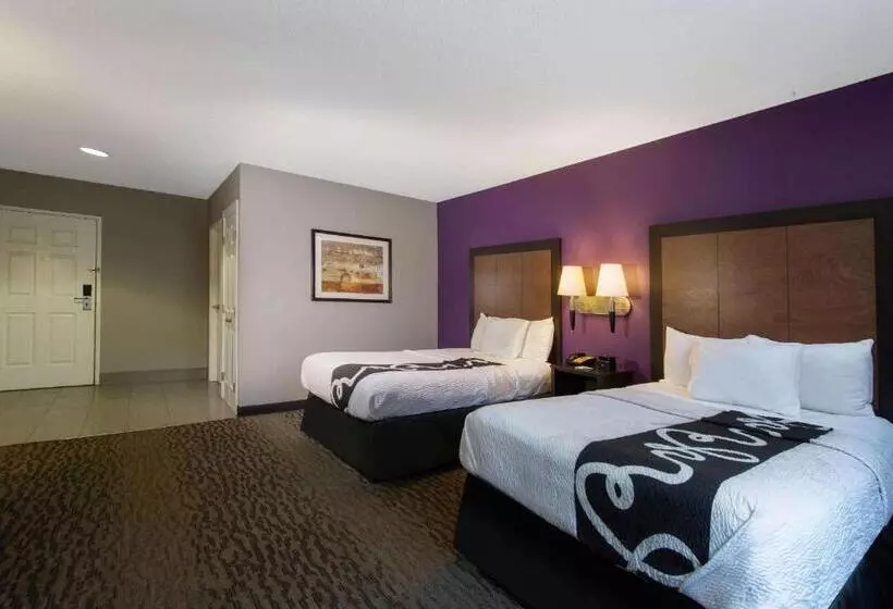 اتاق لوکس, La Quinta By Wyndham Erie