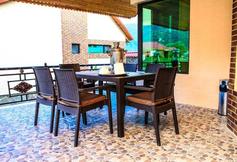 آپارتمان 1 خوابه با چشم‌انداز, Bergs Otel And Restaurant