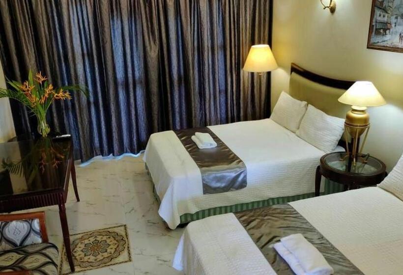 Номер Deluxe, The Manor Beach Resort Besut