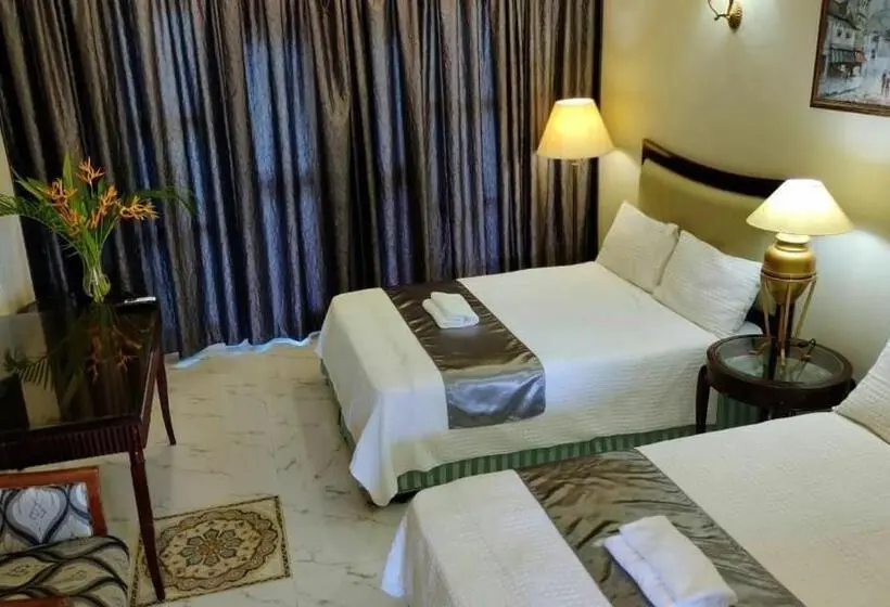 デラックスルーム, The Manor Beach Resort Besut