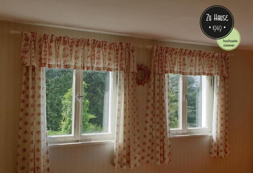 Номер Стандарт, Zu Hause 1949