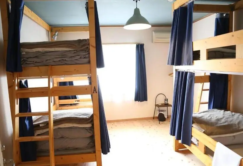 スタンダード4人部屋, Perch Guest House