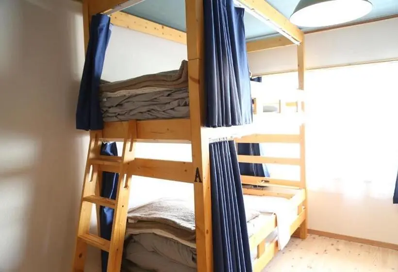 スタンダード4人部屋, Perch Guest House