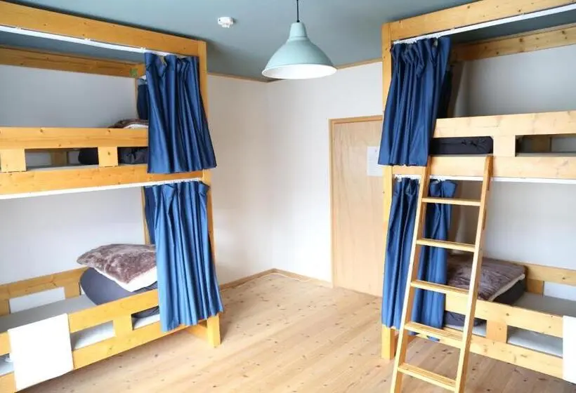 スタンダード4人部屋, Perch Guest House