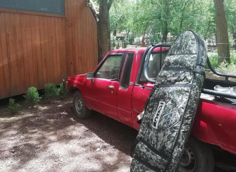 تختخواب در اتاق مشترک, Mola Mola Surf Popoyo