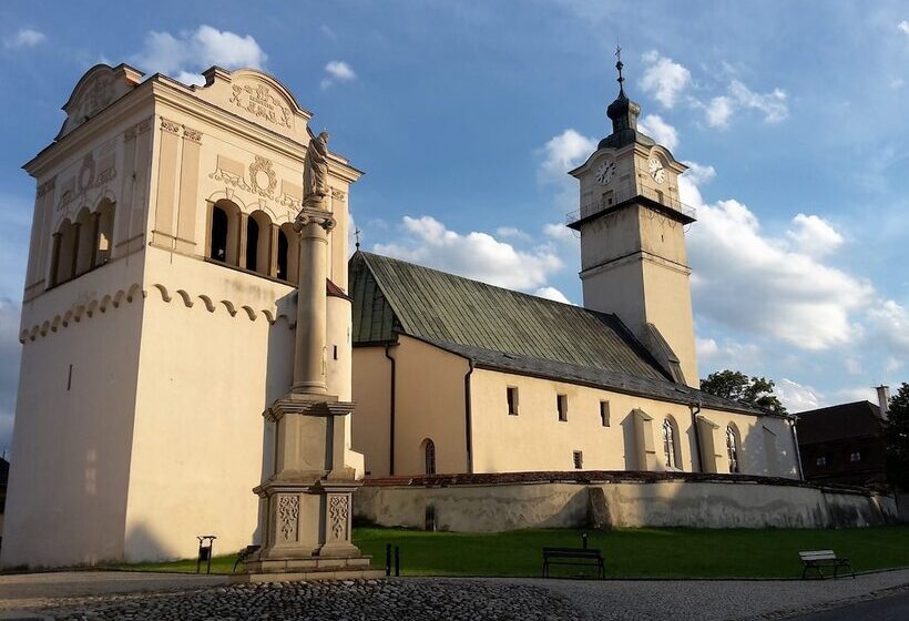 标准间, Restart House