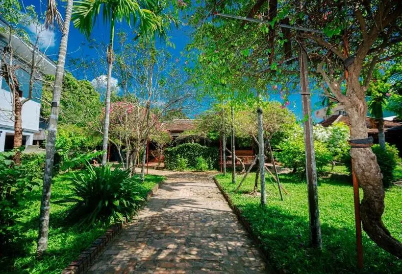 اتاق استاندارد با چشمانداز باغ, Mandarin Homestay Hue
