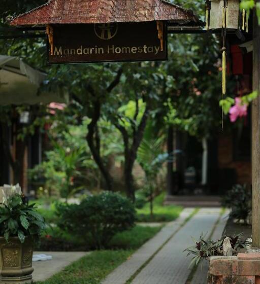 اتاق لوکس سه تخته, Mandarin Homestay Hue