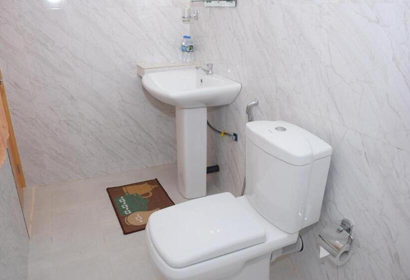 חדר אקונומי, Gold Inn