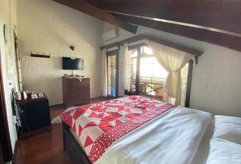 اتاق لوکس با بالکن و چشمانداز دریا, Rif Sapanca   Adult Only