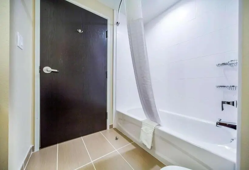 اتاق استاندارد, Comfort Inn & Suites North Platte I80