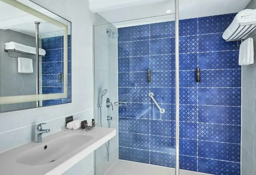 اتاق سوپریور با تخت بزرگ, Steigenberger Hotel El Lessan