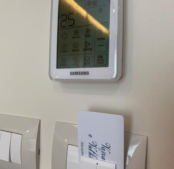 デラックスルーム, Lahuta