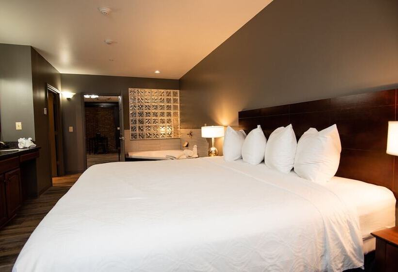 جناح مزود بجاكوزى, Best Western Plus Plattsburgh