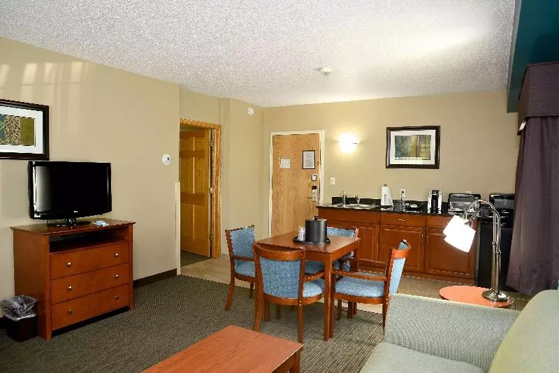 سوئیت با تخت بزرگ, Best Western Plus Plattsburgh