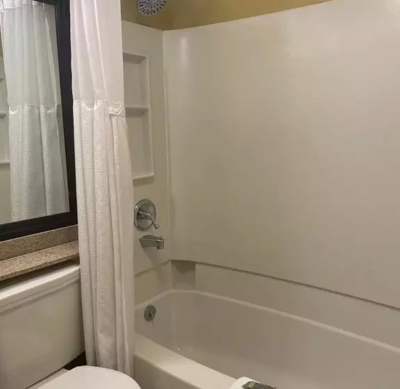 身障者適用スタンダードルーム, SureStay Plus by Best Western Woodbury Inn