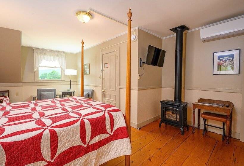 Трехместный Номер Классика, Brass Lantern Inn