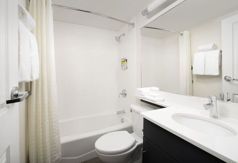 Студия Стандарт, Candlewood Suites Alexandria West, An Ihg