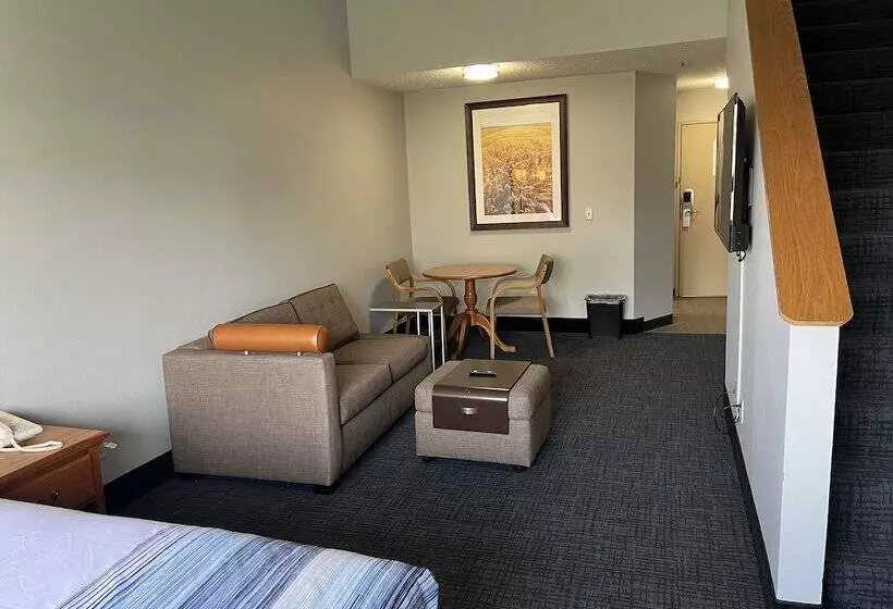デラックスルーム, Days Inn & Suites By Wyndham Williamsburg Ia North