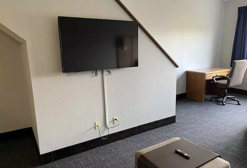 デラックスルーム, Days Inn & Suites By Wyndham Williamsburg Ia North