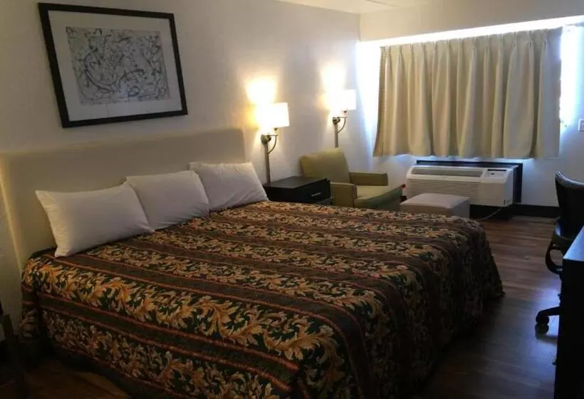 キングサイズベッドのスタンダードルーム, Economy Inn Of Holland