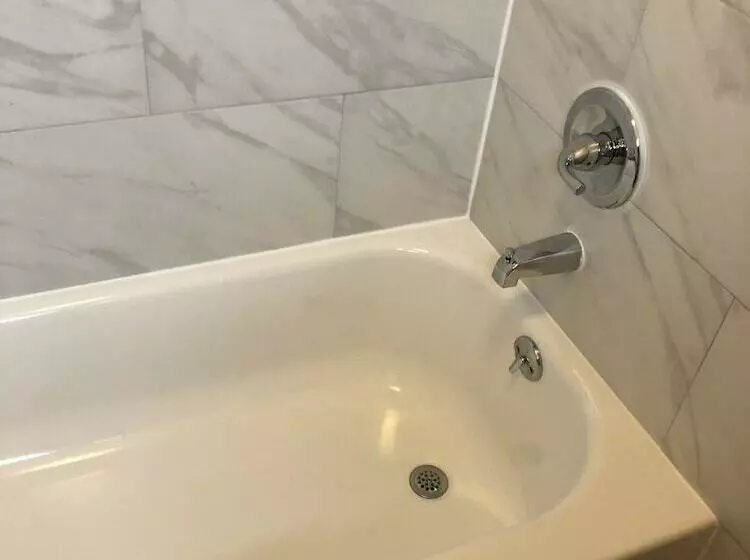 ２ダブルベッドのスタンダードルーム, Hometown Inn Athens