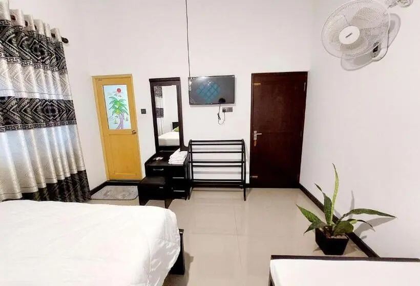 اتاق استاندارد سه نفره, Sky White Villa