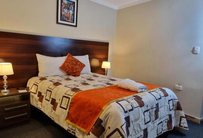 اتاق استاندارد, Los Nogales