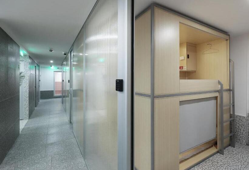 공동 객실, Weflow Hostel