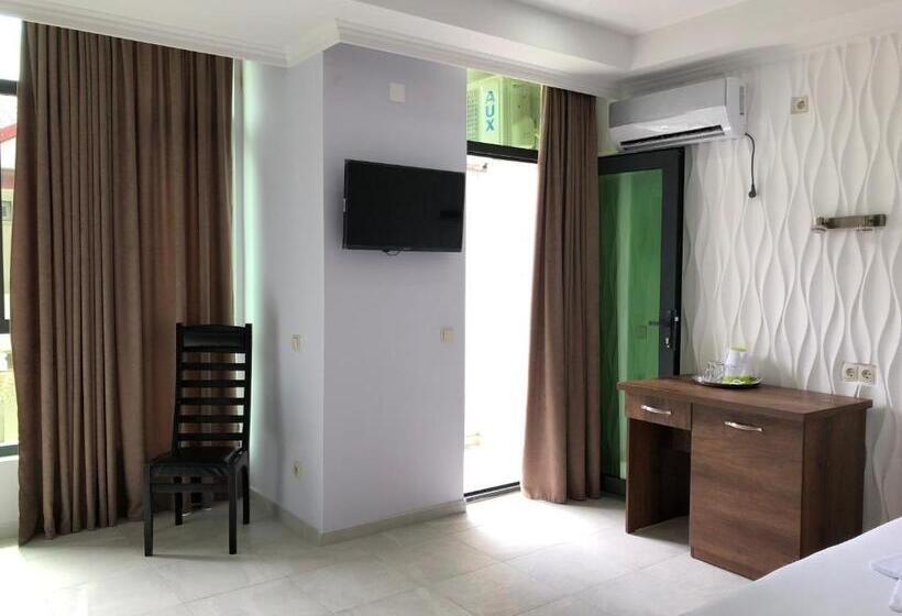 غرفة كومفورت ثلاثية, Magnetiti