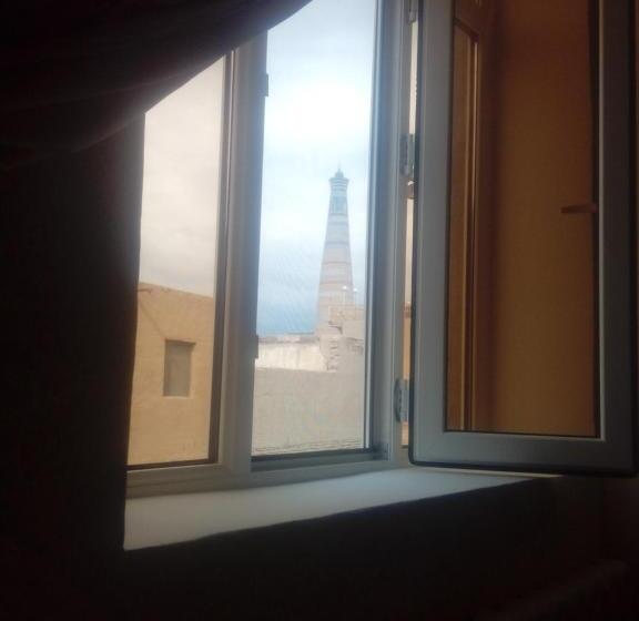 اتاق استاندارد با چشم‌انداز, Fayz Guest House