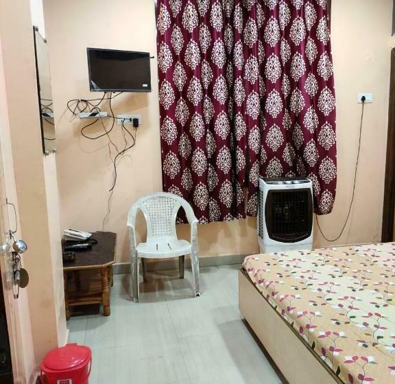 シングルデラックスルーム, Thakur Ji