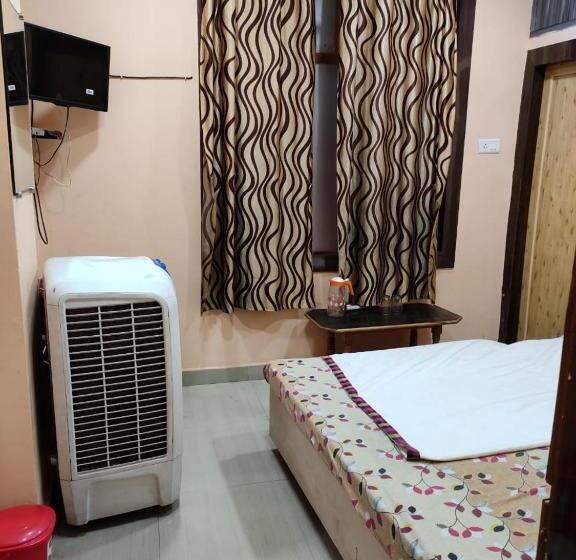 シングルデラックスルーム, Thakur Ji