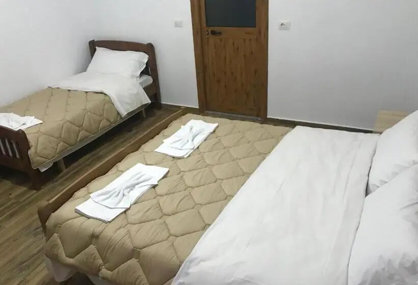 اتاق استاندارد, Bujtina Ziçi