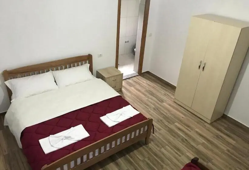 اتاق استاندارد, Bujtina Ziçi