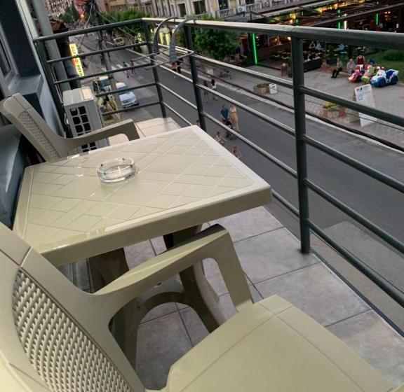 مجموعه ویستا شهر, La Apartamento Centroom